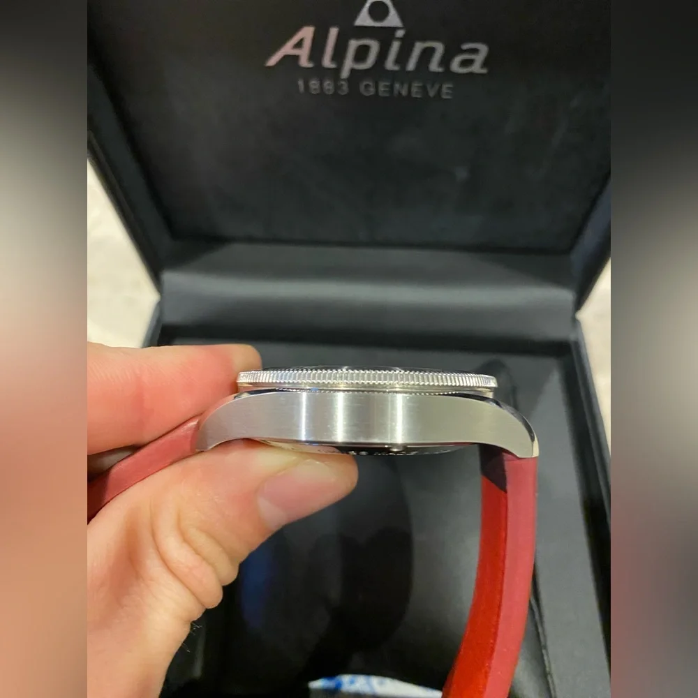 Alpina Apliner 4 Automatic Swiss Watch; 44 mm - Picture 9 of 9